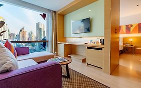 Vela Dhi Glow Pratunam